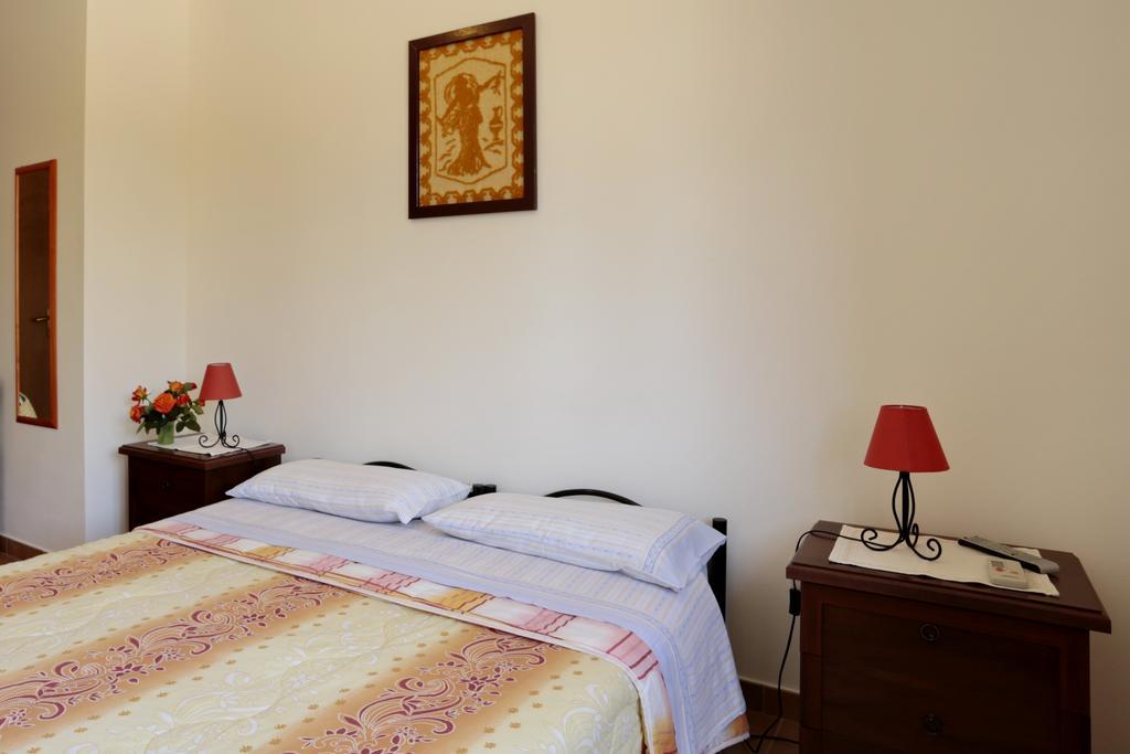 Bed And Breakfast Le Camelie Alguer Exterior foto