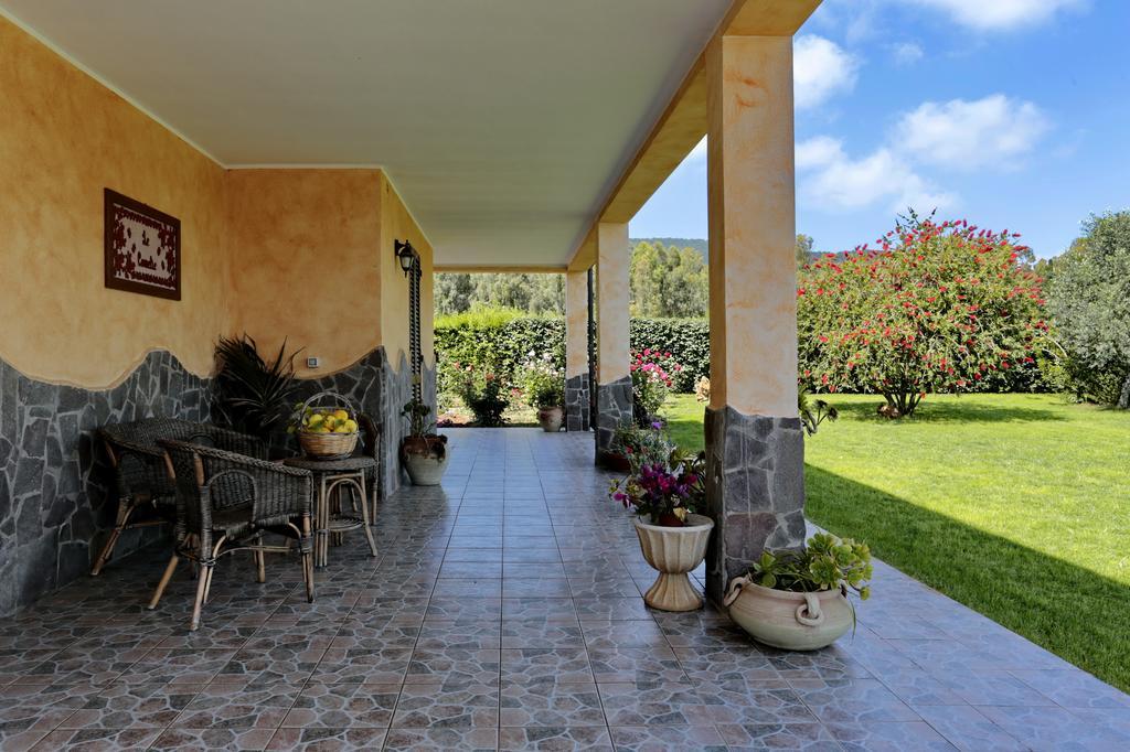 Bed And Breakfast Le Camelie Alguer Exterior foto